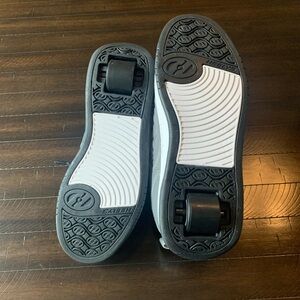 HELLYS Kids Black and Gray Sneakers NEW